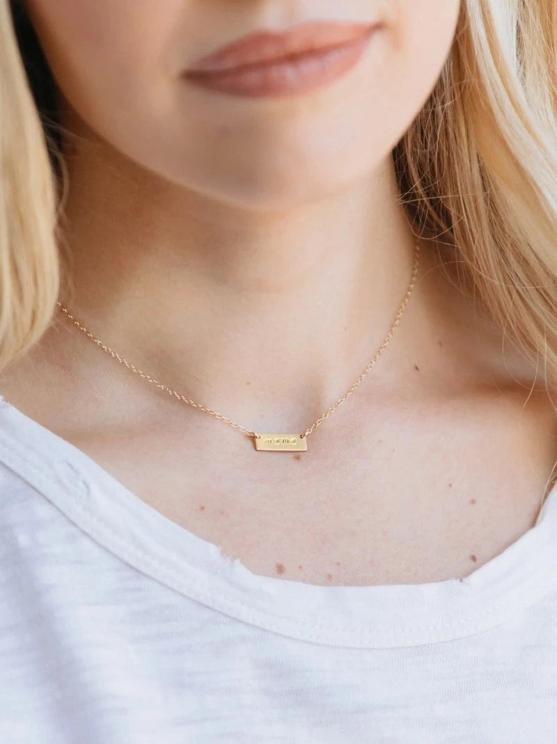 gold mama necklace