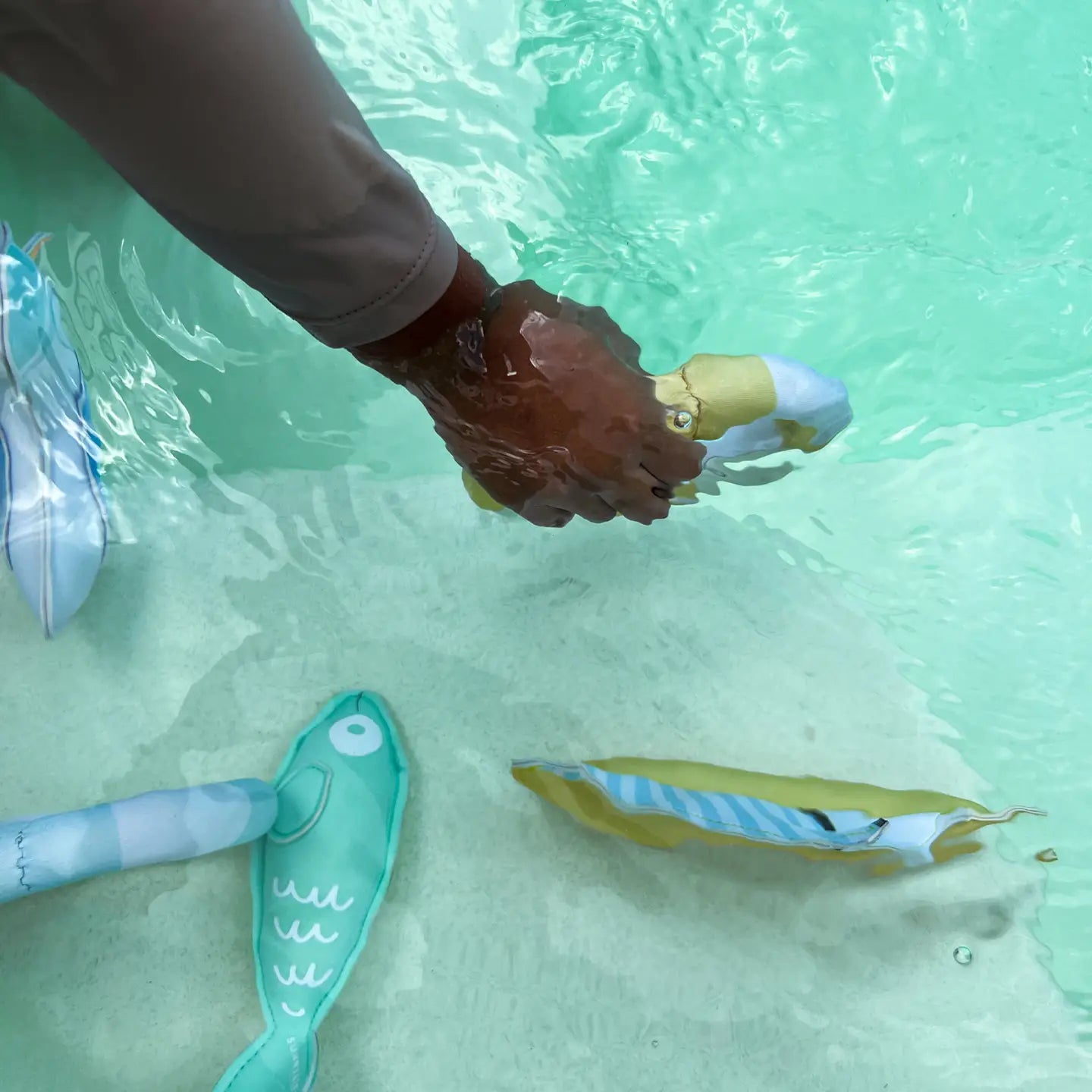 Water fun diving toys