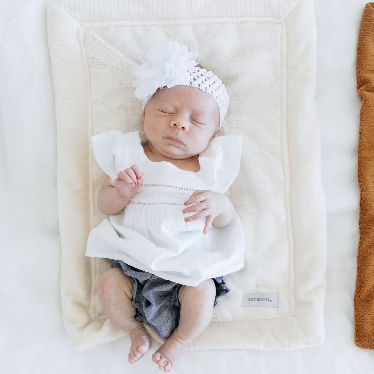 Natural Lush Blanket - Mini Blankets Saranoni