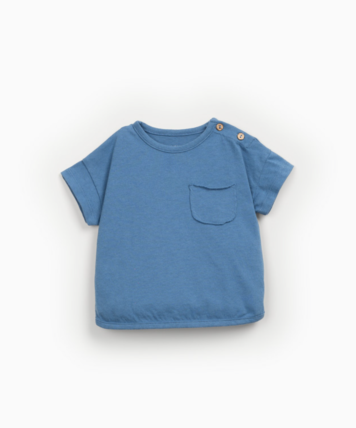 Blue t-shirt with a pocket and button detailing