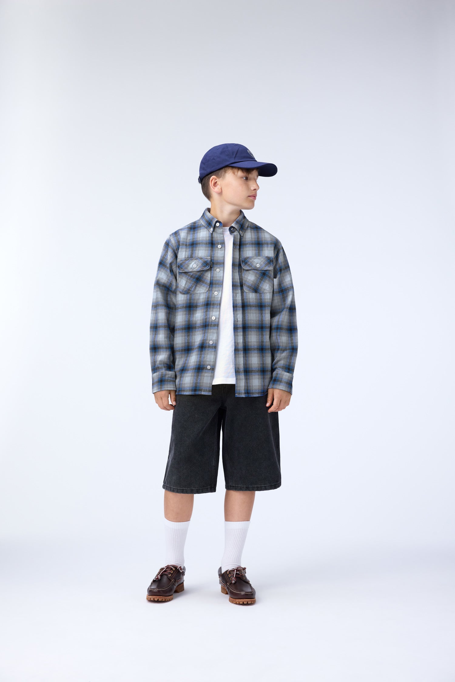 black and blue plaid shirt 