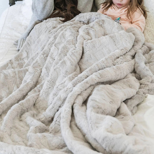 Feather Patterned Throw Blanket - Extra Large