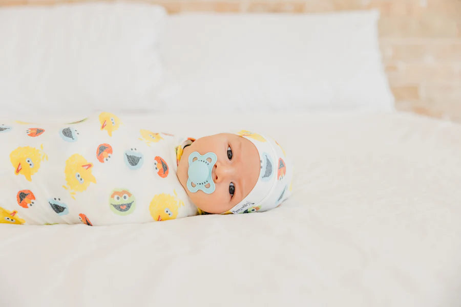 Knit Swaddle Blanket - Sesame Scribbles