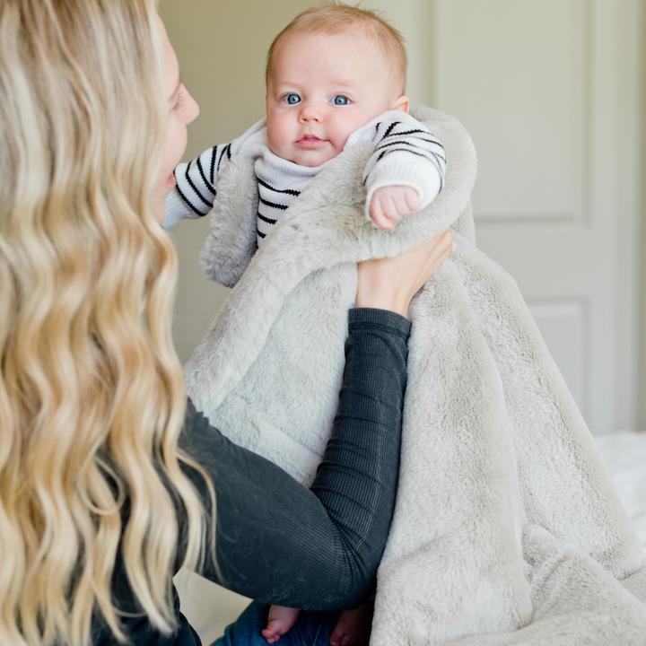 Fawn Grand Faux Fur Blanket - Receiving Blankets Saranoni 