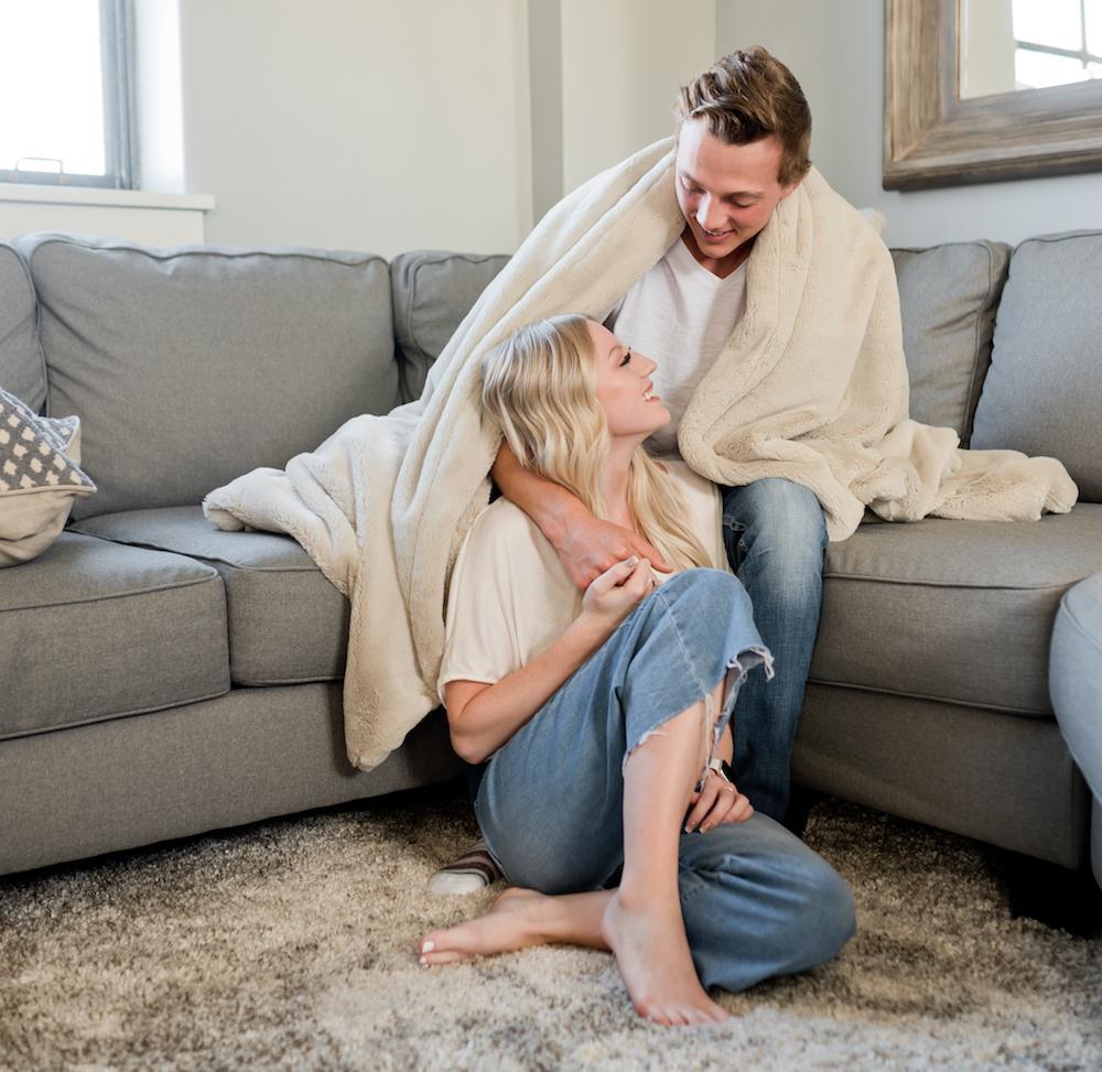 Fawn Grand Faux Fur Throw Blanket - Extra Large Blankets Saranoni 