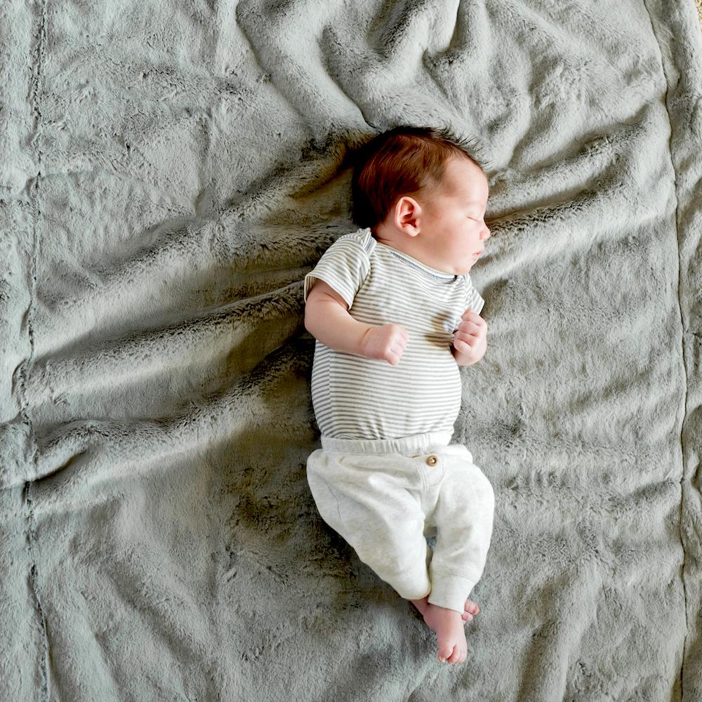 Gray Lush Blanket - Receiving Blankets Saranoni 