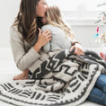 Load image into Gallery viewer, Mudcloth Double-Layer Bamboni - Home Throw Blankets Saranoni 
